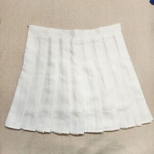 Women Golf Pleated Skort in White